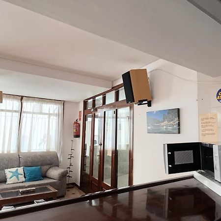 Hostal Horizonte San Antonio  Eksteriør bilde A 3D rendering of a living room